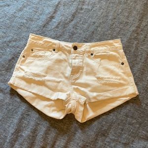 Amuse Society Jean Short Size 26